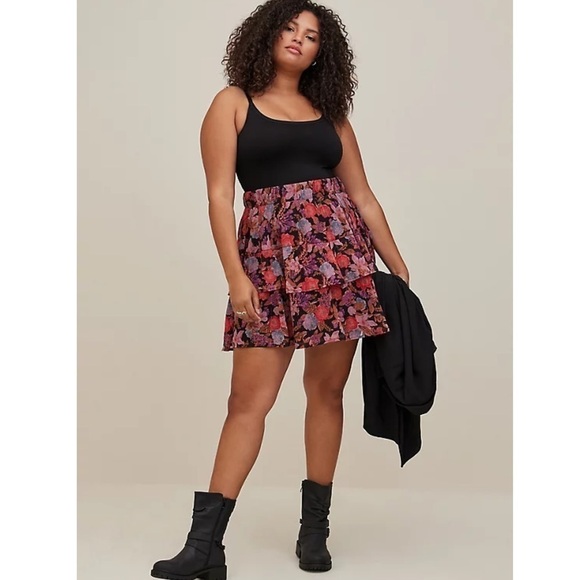 Torrid 3 MINI CRINKLE LUREX TIERED SKIRT - Picture 2 of 11